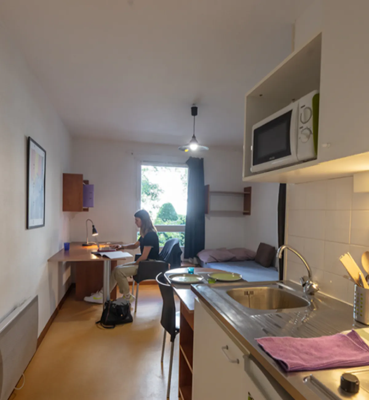 ROOM ROOM