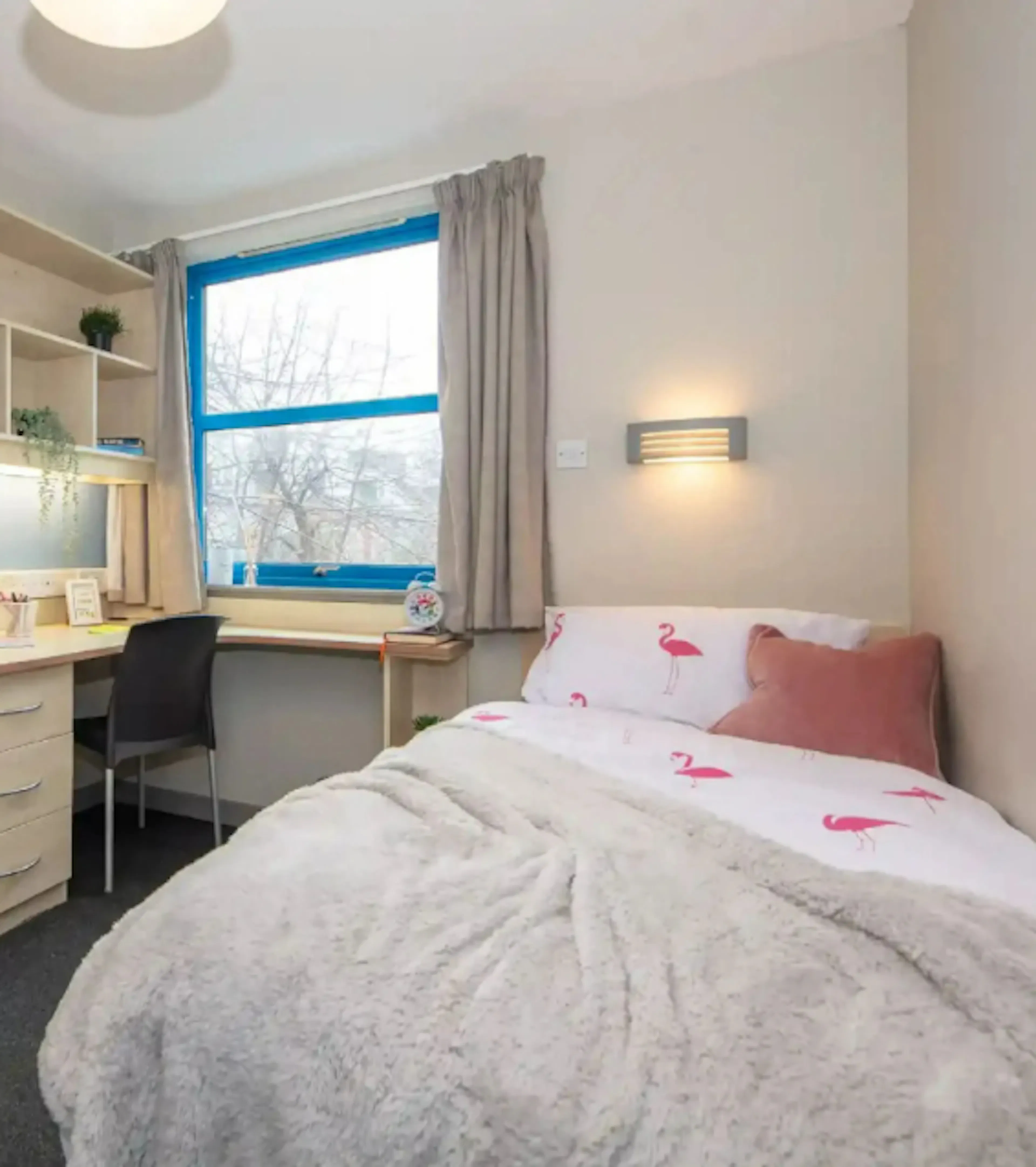 Ensuite – Bronze ROOM 2