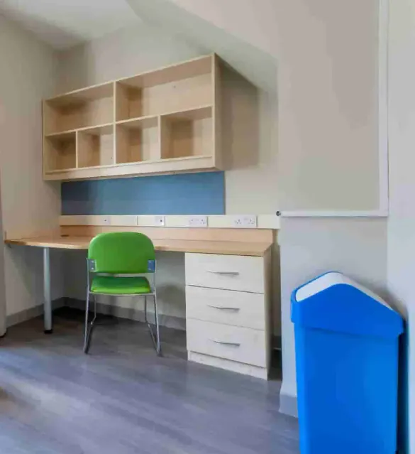 Silver Studio room image 2