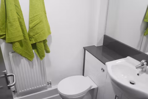 york-house1-leicester-BATHROOM