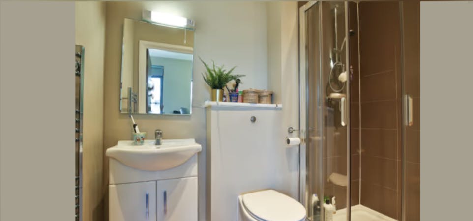 Classic 2 Bed Apartment - Park View