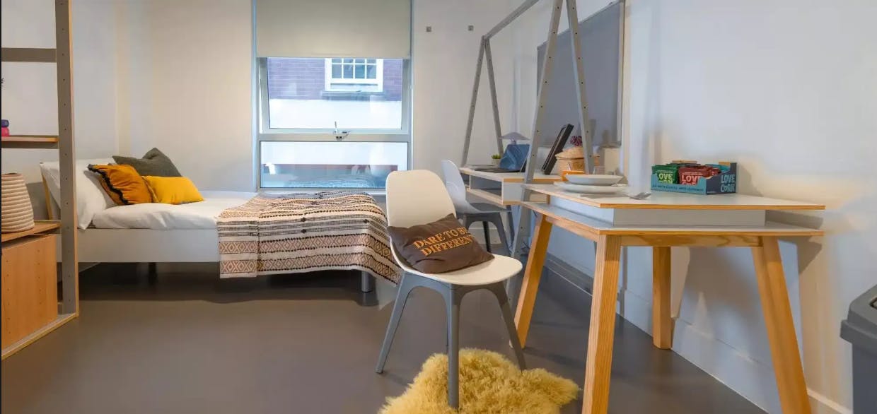 Diamond Studio Mid Level