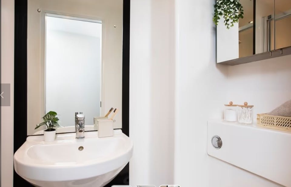 En-Suite, Premium Range 2