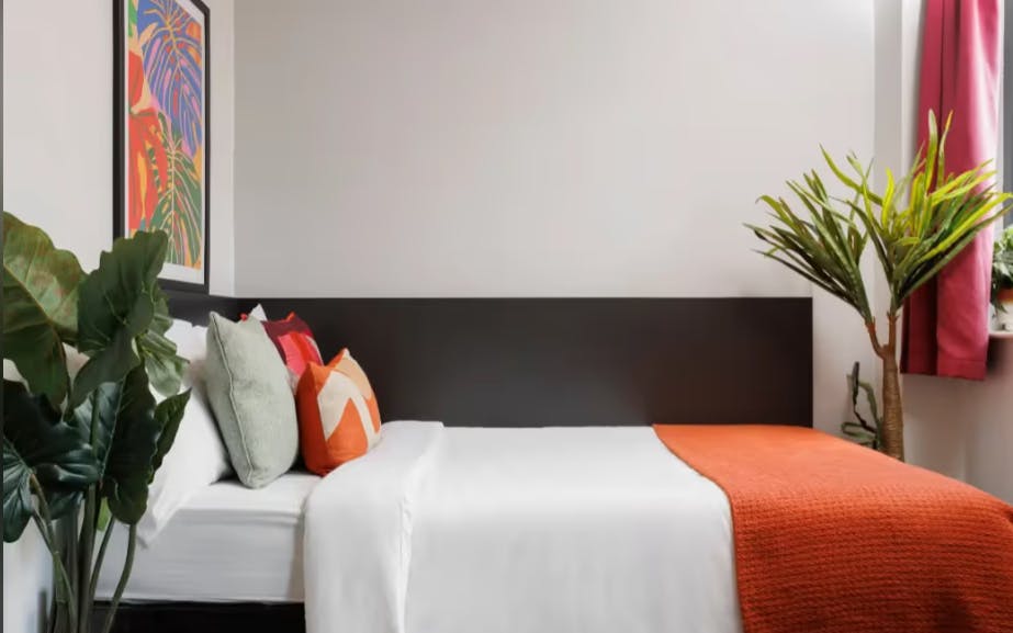 Non En-Suite, Premium Range 1