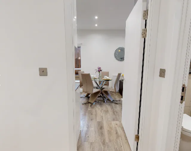 One Bedroom Apartment room image 3