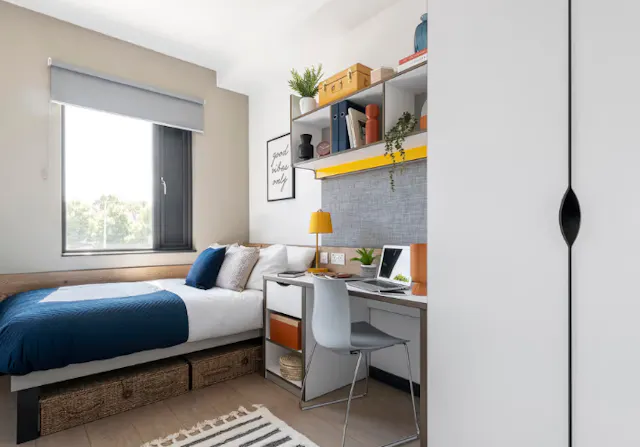 6 Bed Standard Ensuite room image 2