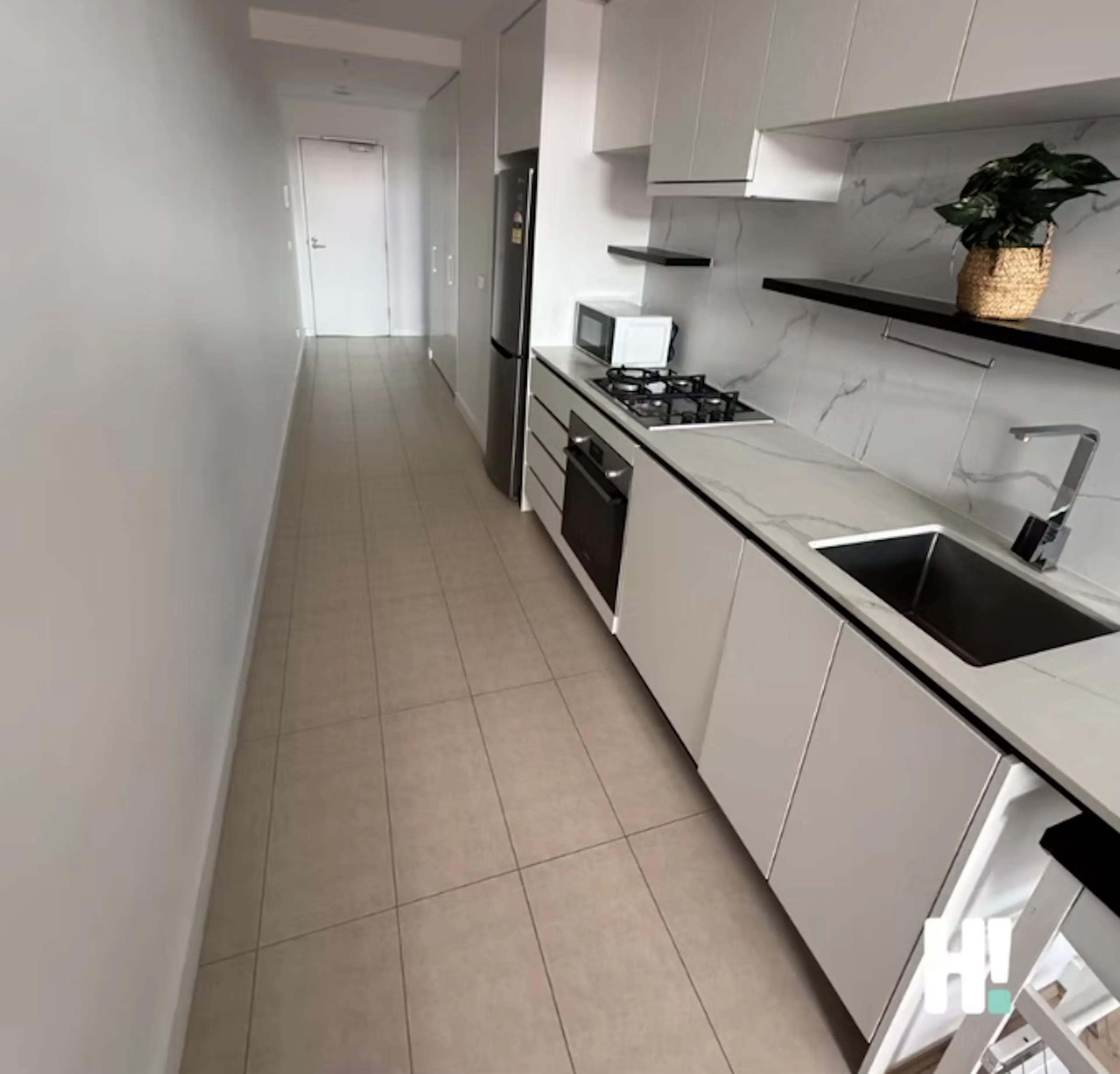 1 Bedroom Apartment KITCHEN 3