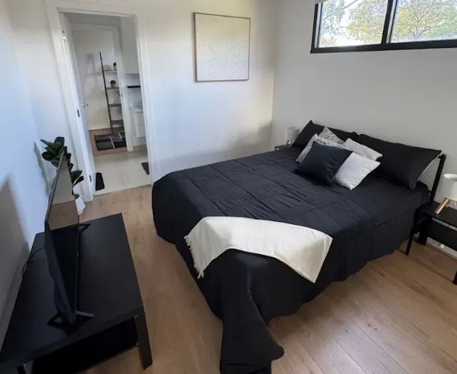 1 Bedroom Apartment room image 1