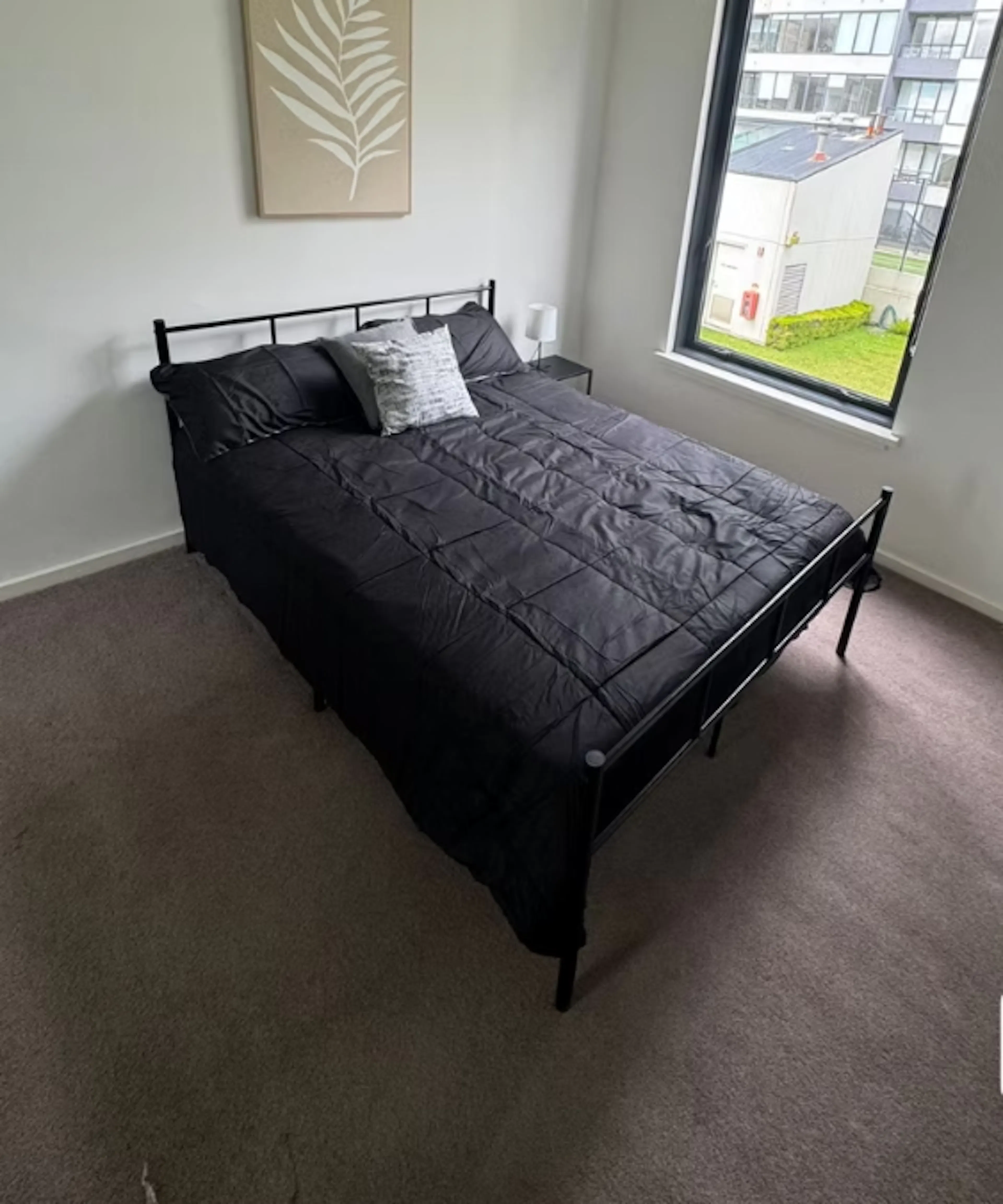 3 Bedroom, 2 Bathroom Apartment ROOM 3