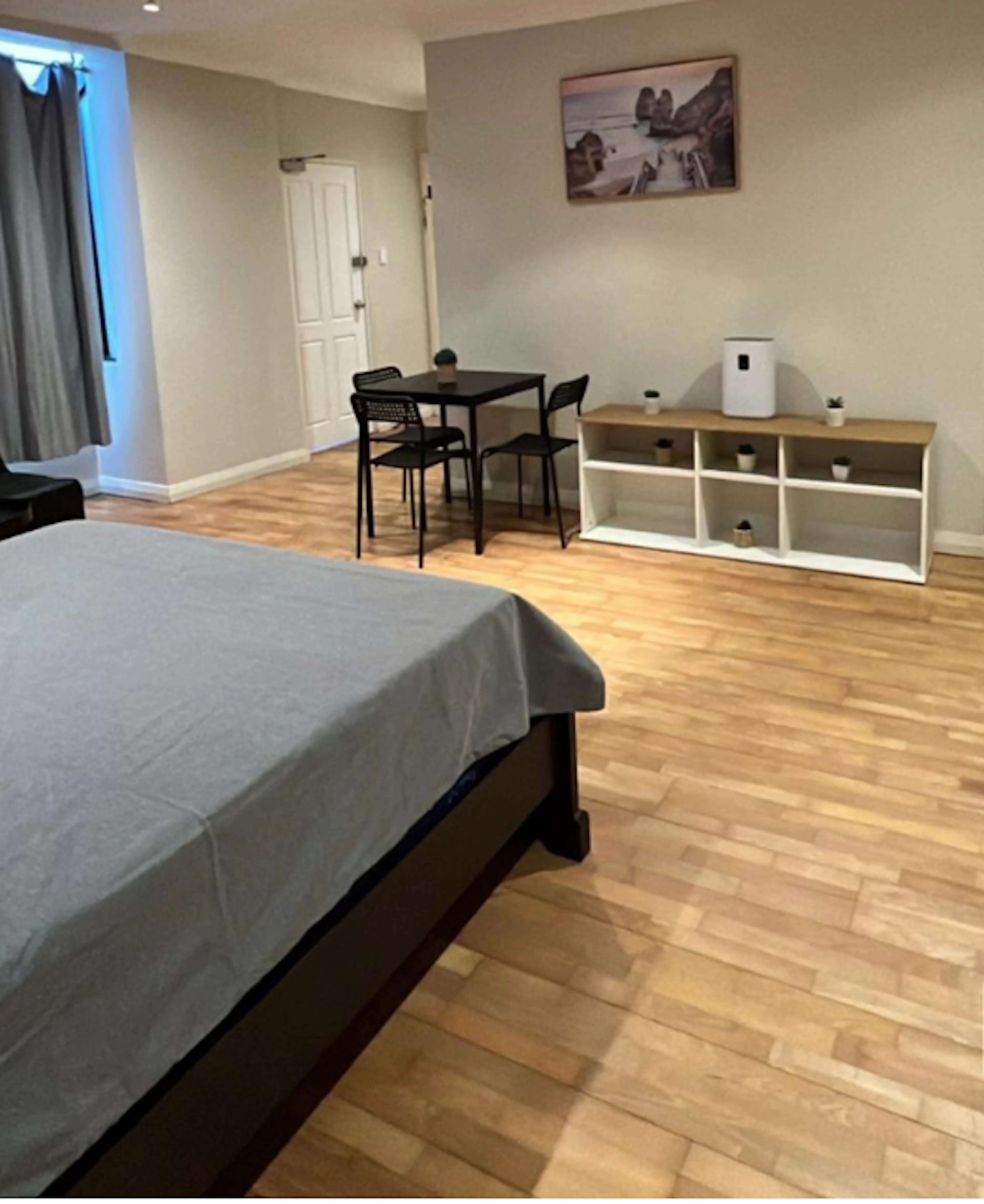 Studio Room ROOM 1