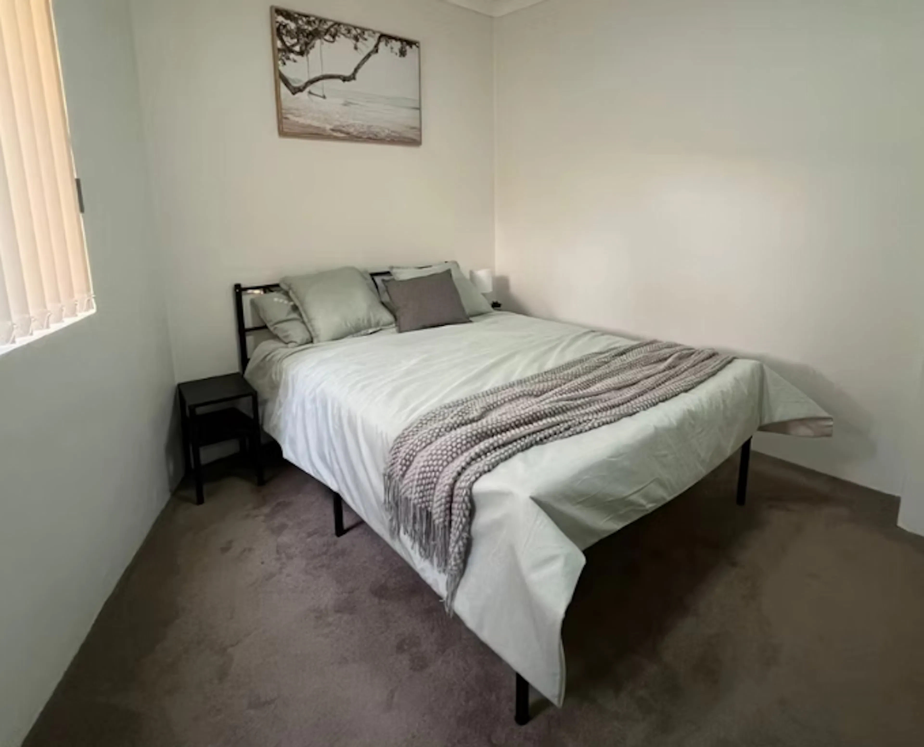 2 Bedroom, 2 Bathroom Apartment ROOM 3