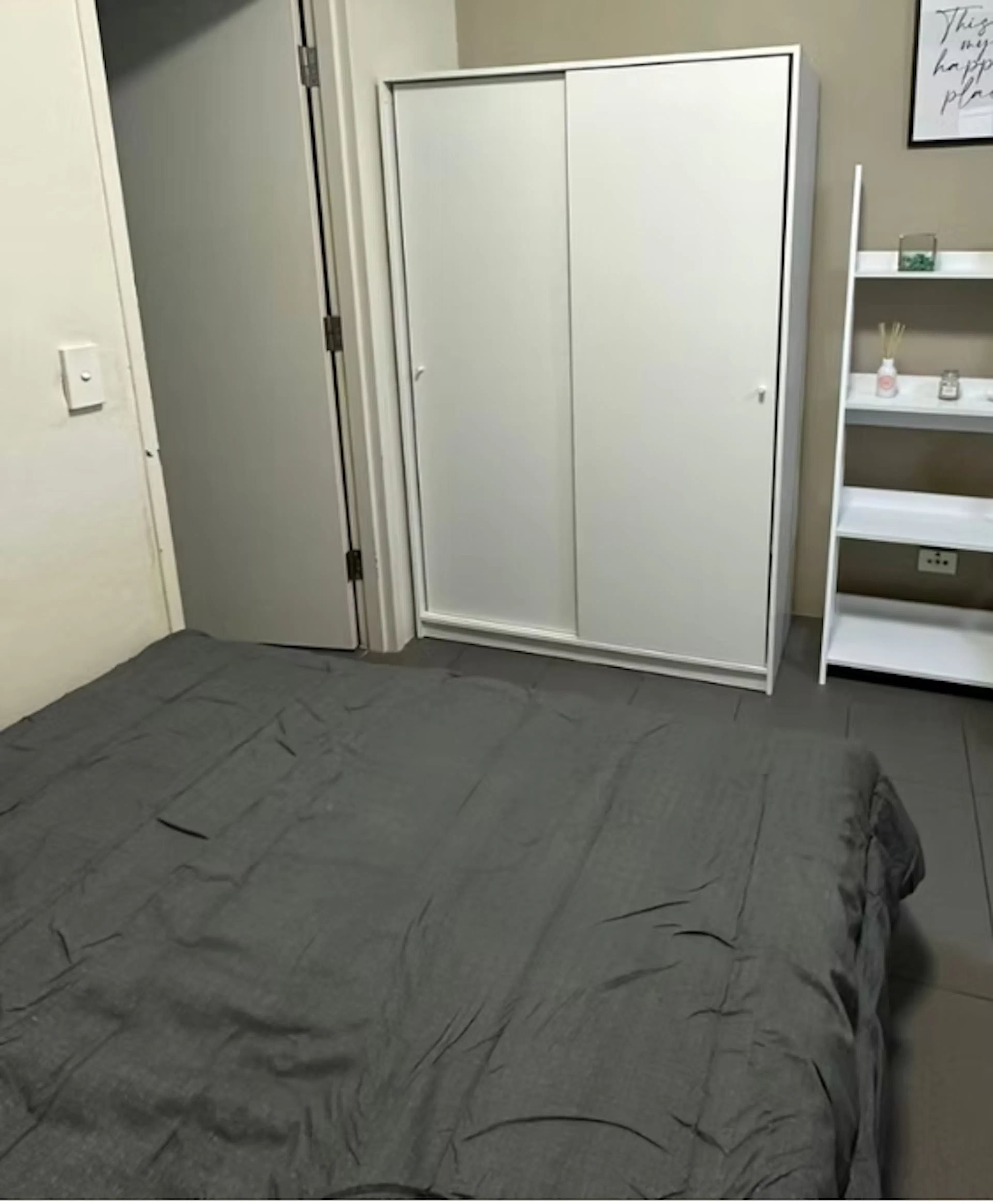 Studio Room ROOM 1