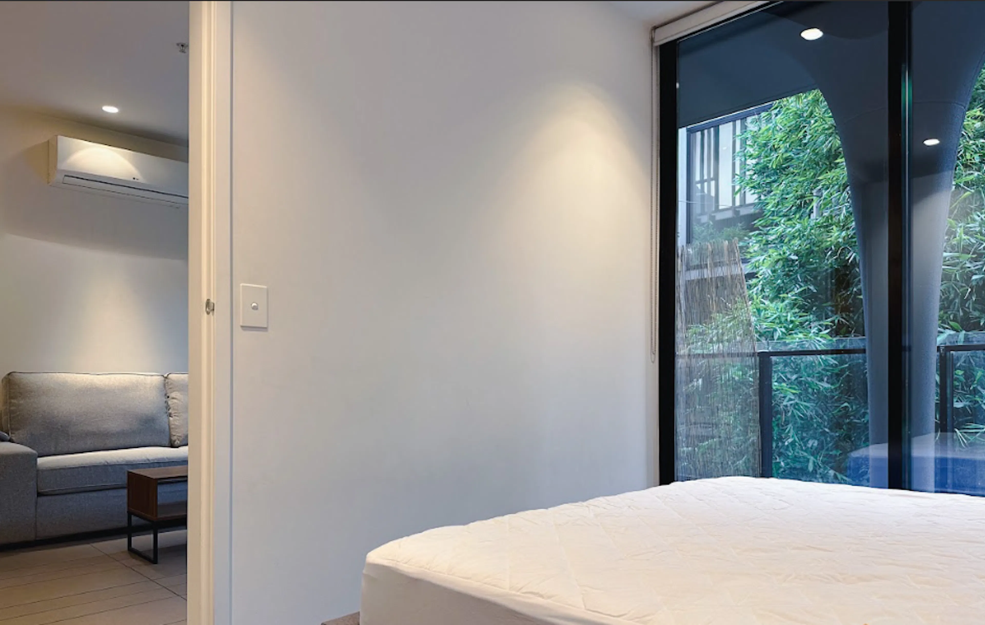 2 Bedroom 1 Bathroom Apartment ROOM 1