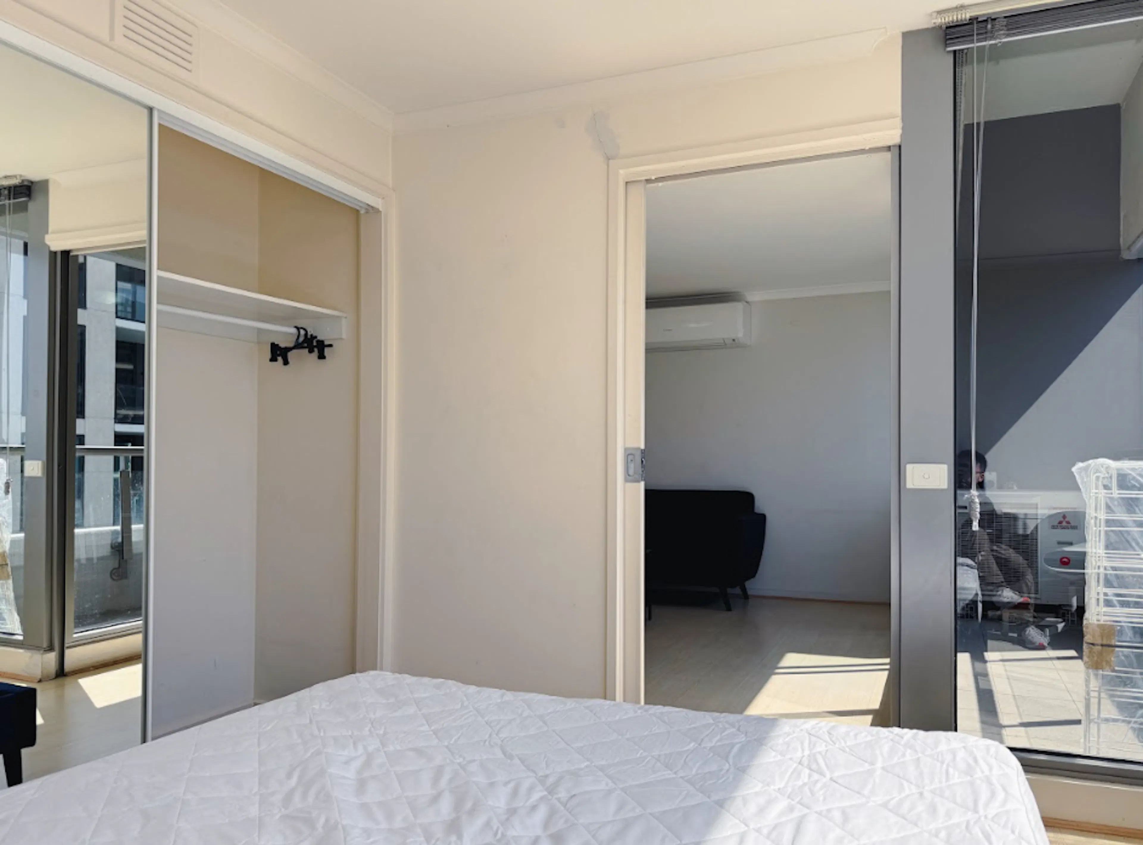2 Bedroom, 2 Bathroom Apartment ROOM 4