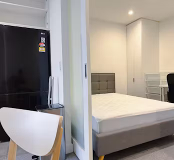 28-bouverie-st-melbourne-ROOM