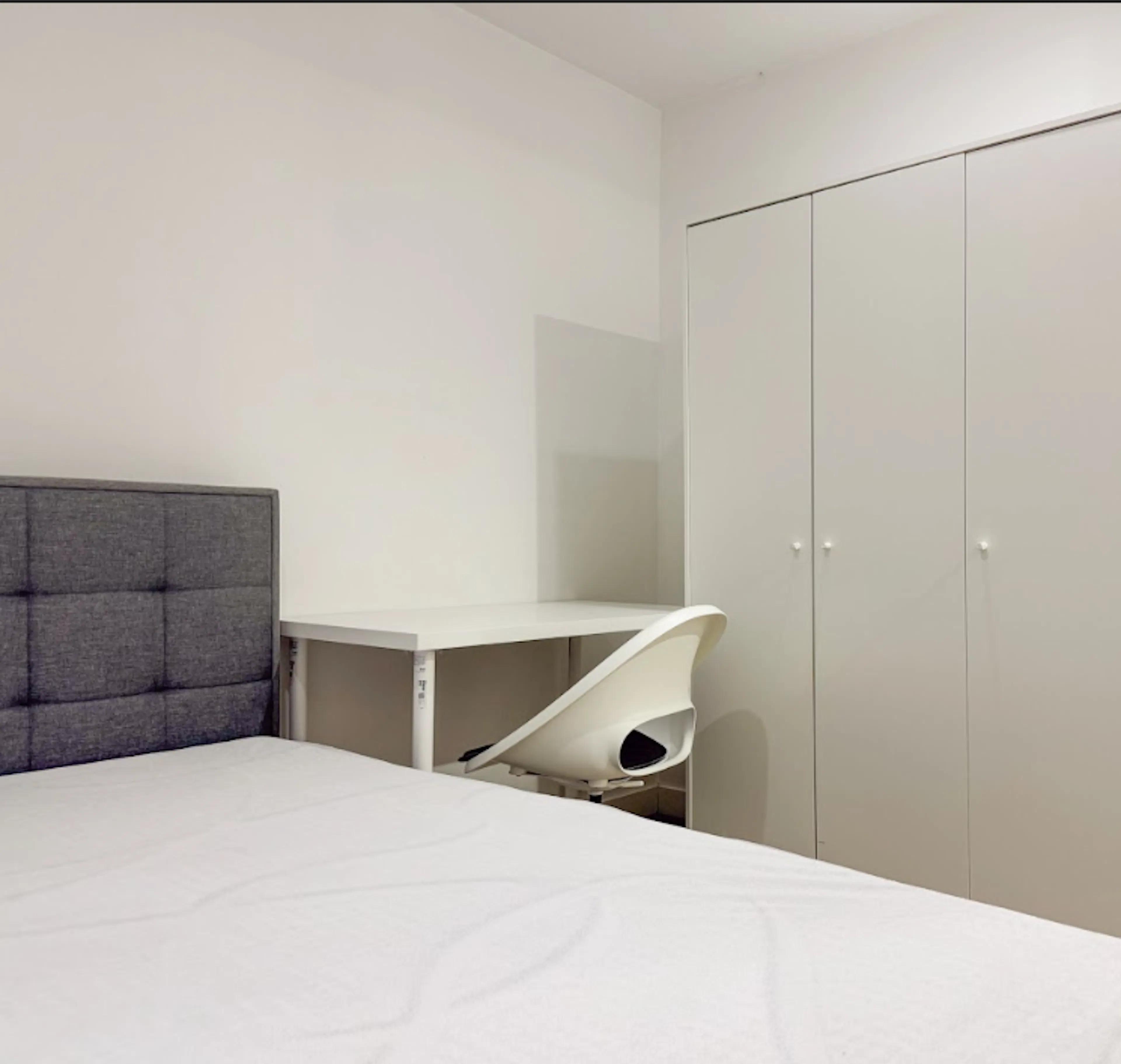 Second Room ROOM 1