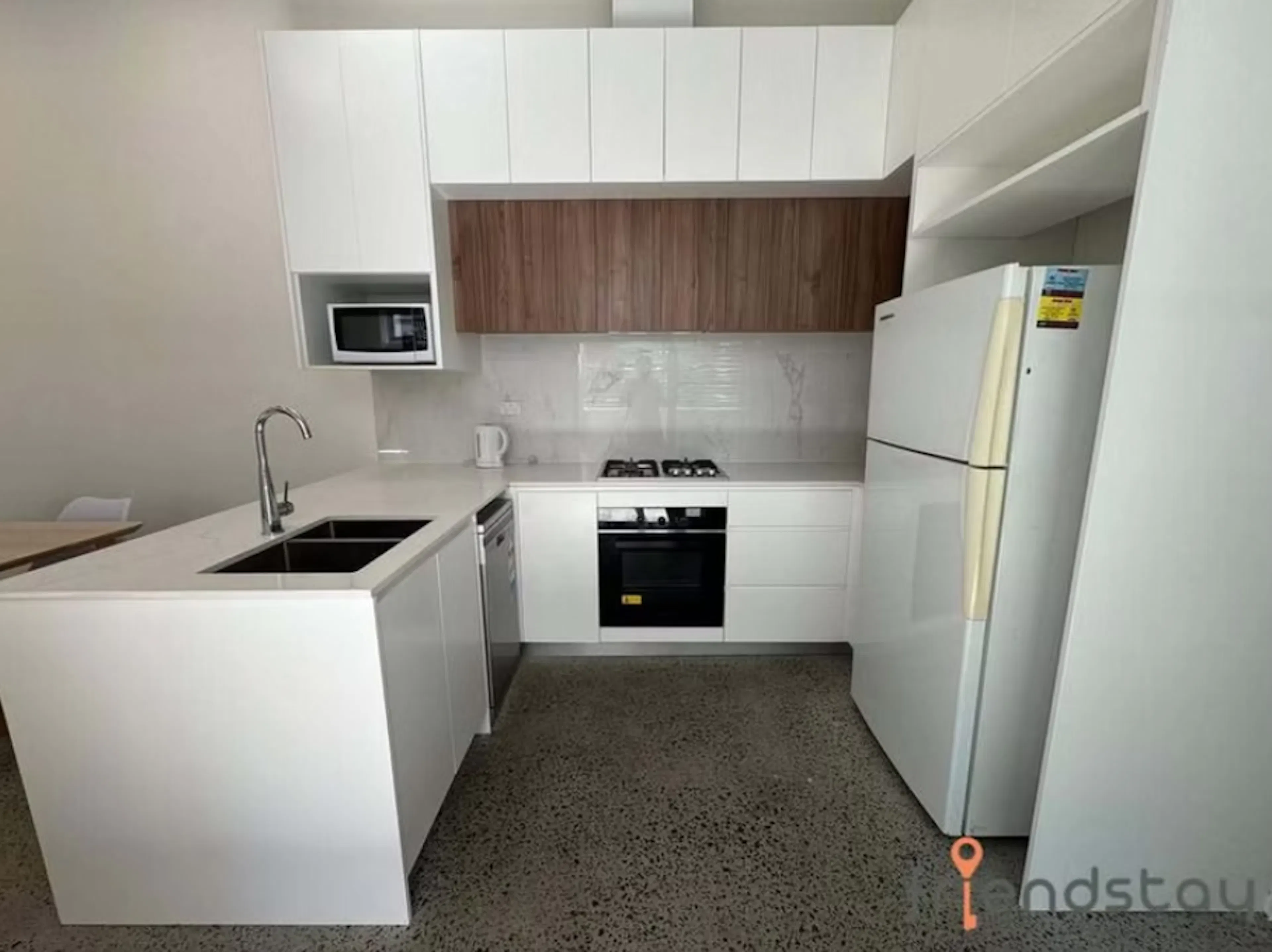 2 Bedroom 2 Bathroom KITCHEN 3