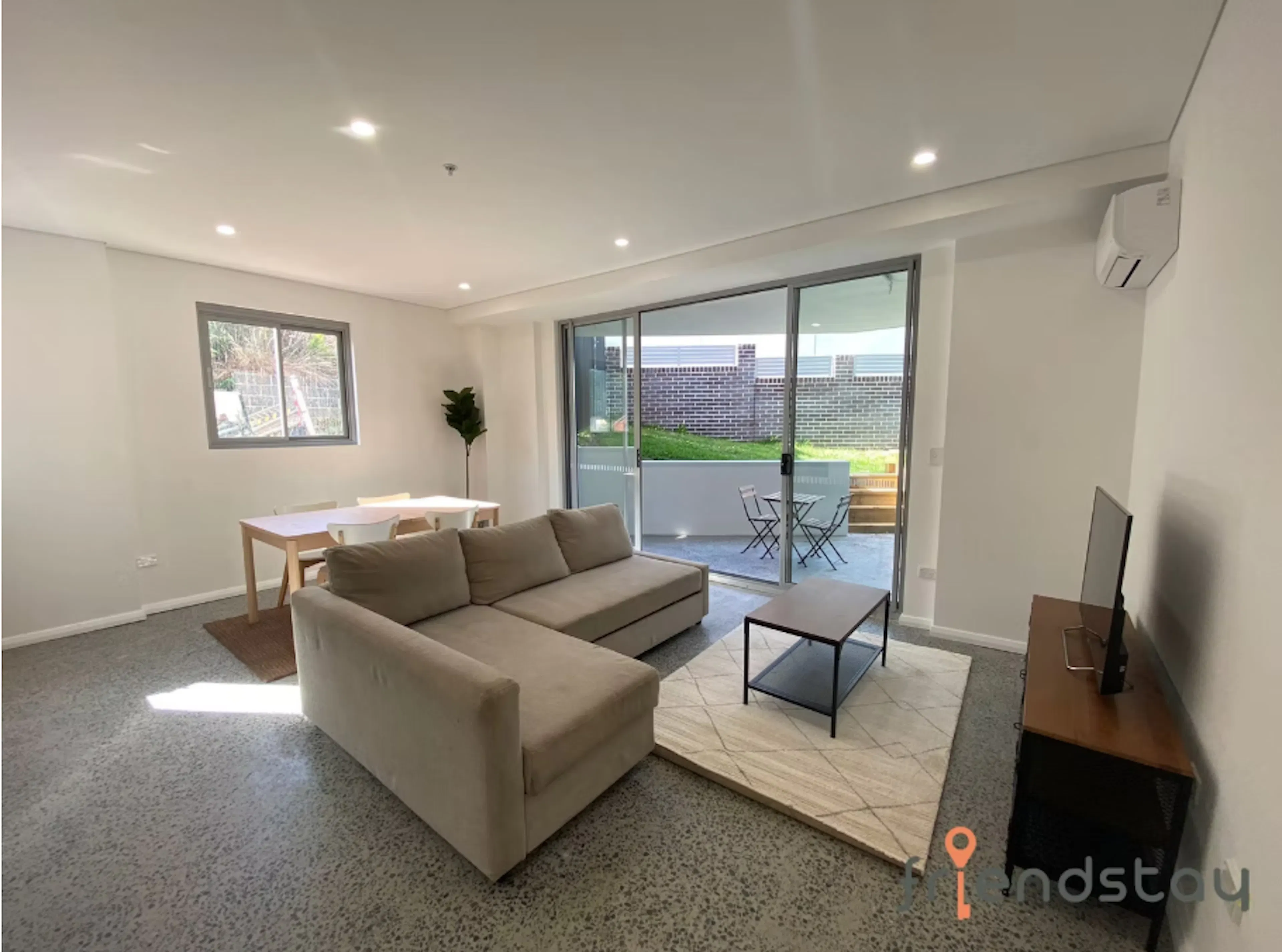 1 Bedroom, 1 Bathroom Apartment COMMON_AREA 3