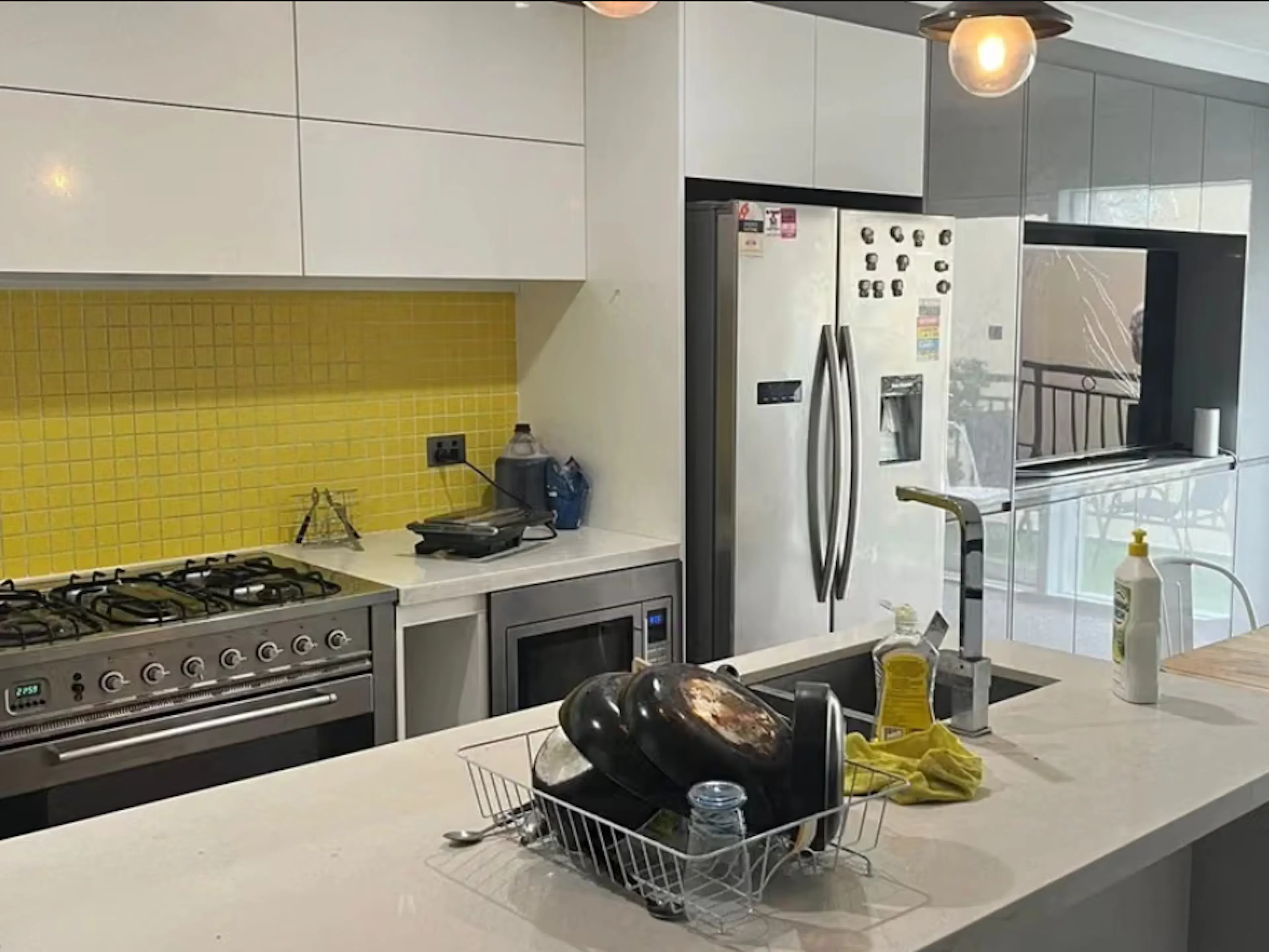 Room 2 (Ensuite) KITCHEN 2