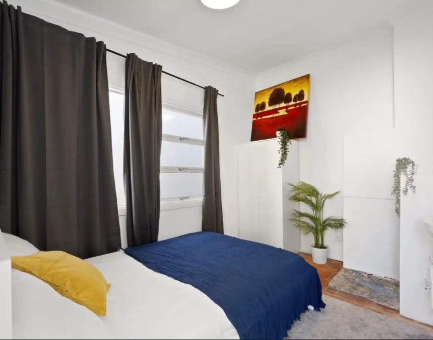 319-cleveland-sydney-Room 2 (Standard)