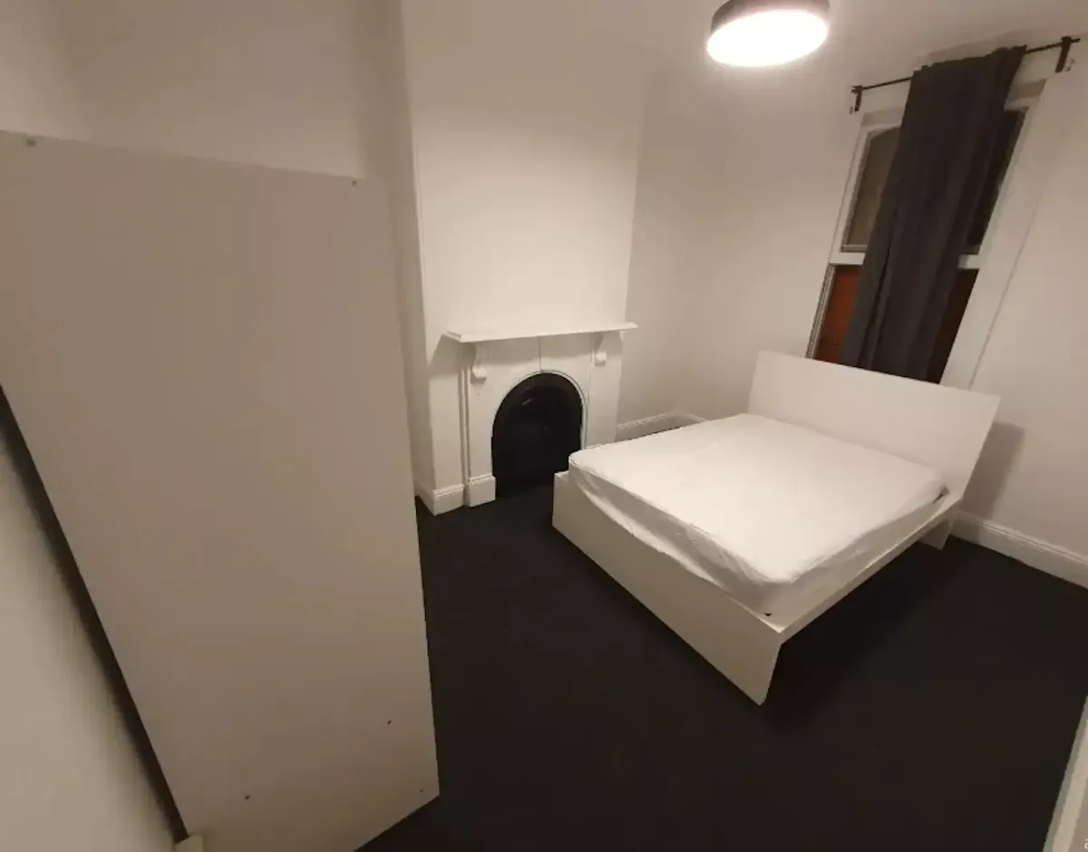 Room 6 Standard ROOM