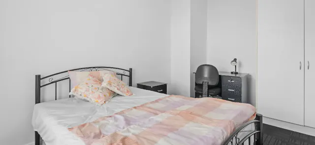 2 Bedroom room image 1