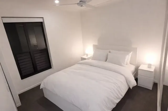 2 Bedroom, 2 Bathroom Apartment room image 2
