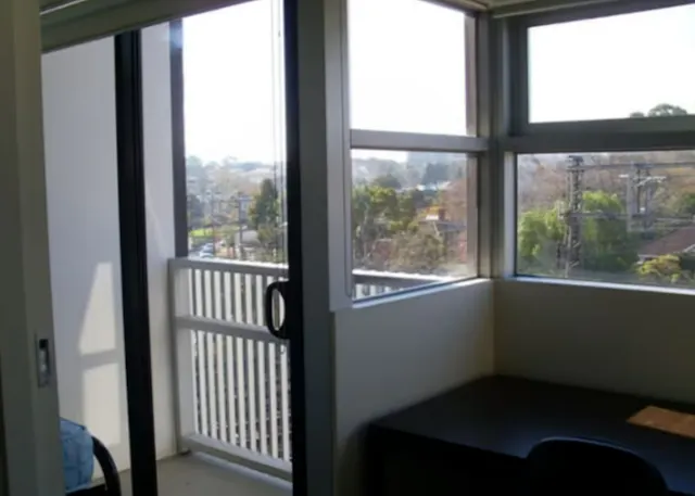 Standard 1 Bedroom room image 2
