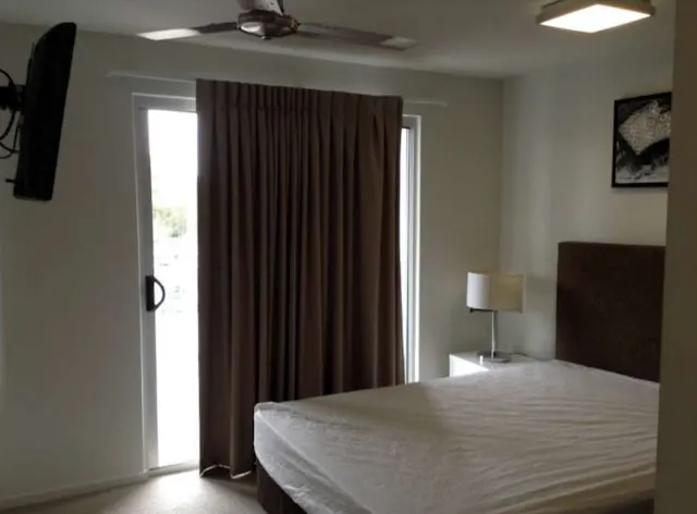 2 Bedroom, 2 Bathroom Apartment room image 1