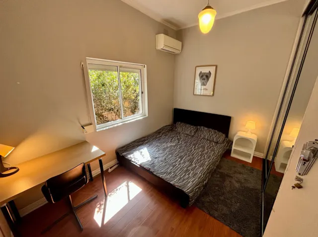Room 2 room image 1