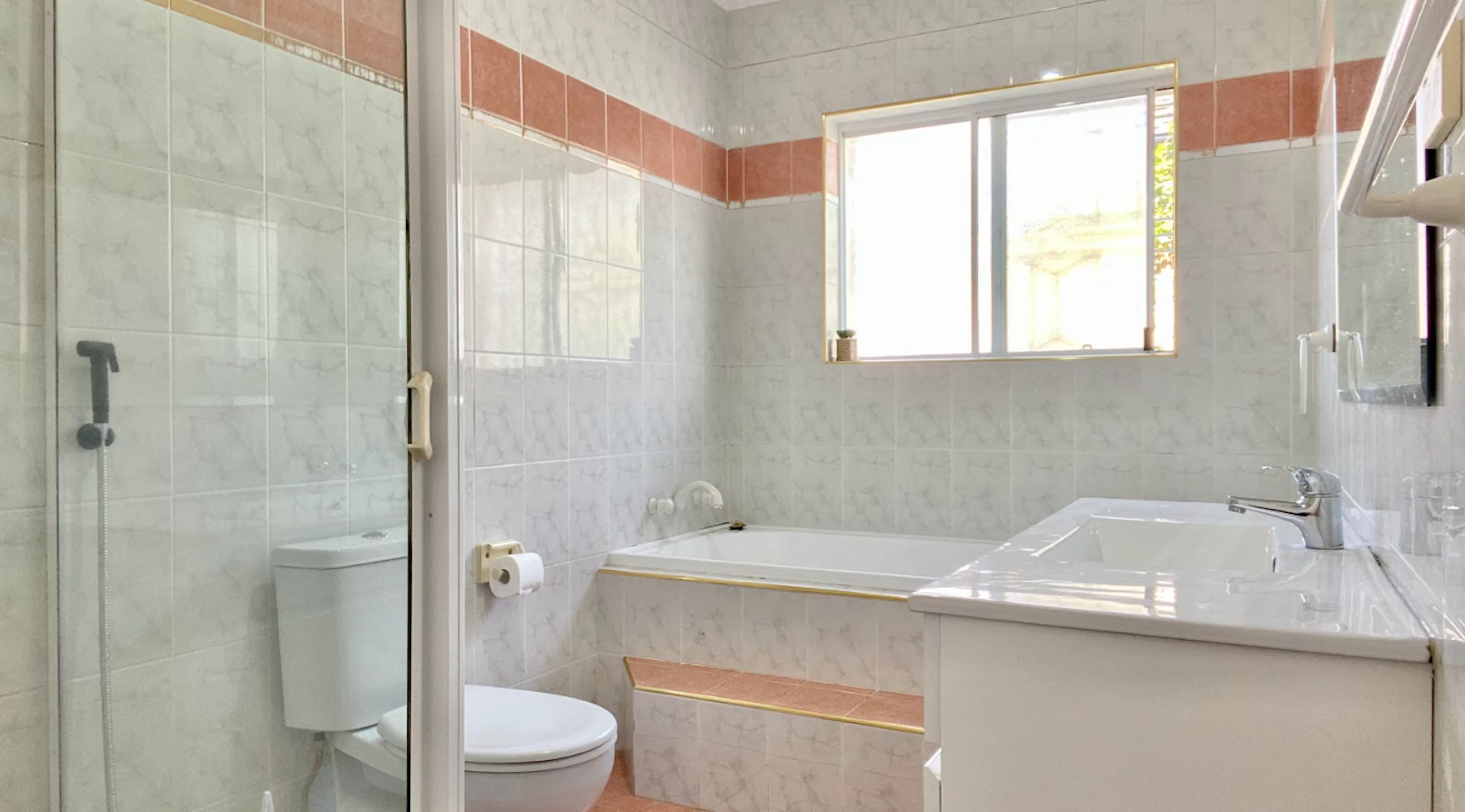 BATHROOM BATHROOM 2