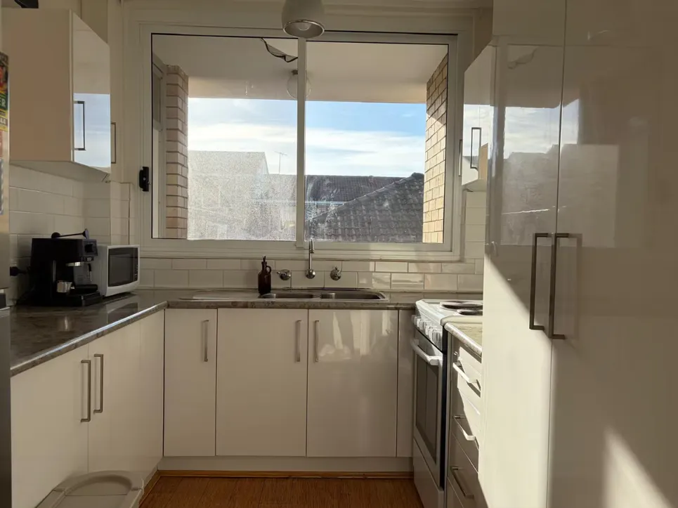 2 Bedroom 1 Bathroom Apartment KITCHEN 2