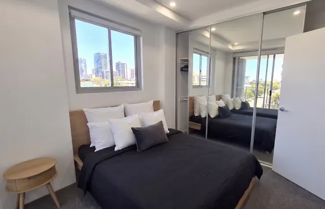 2 Bedroom 2 Bathroom room image 2