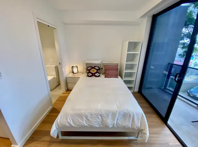 Studio+Balcony room image 1