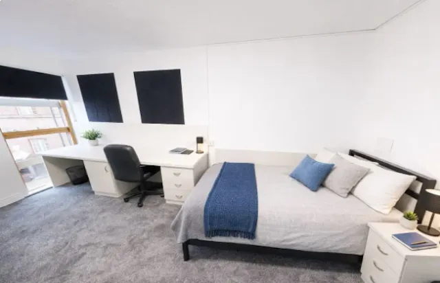 Deluxe Non En Suite (Truro Works) room image 1