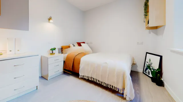 Silver En Suite room image 1