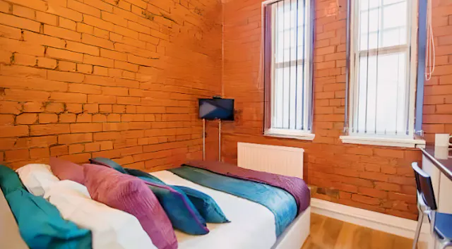 Classic Room (Stilted Bed) room image 1