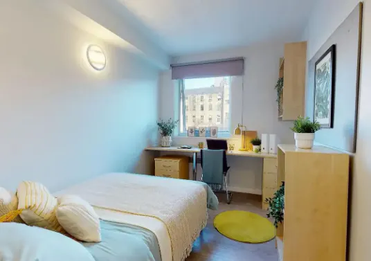Gold En Suite Plus