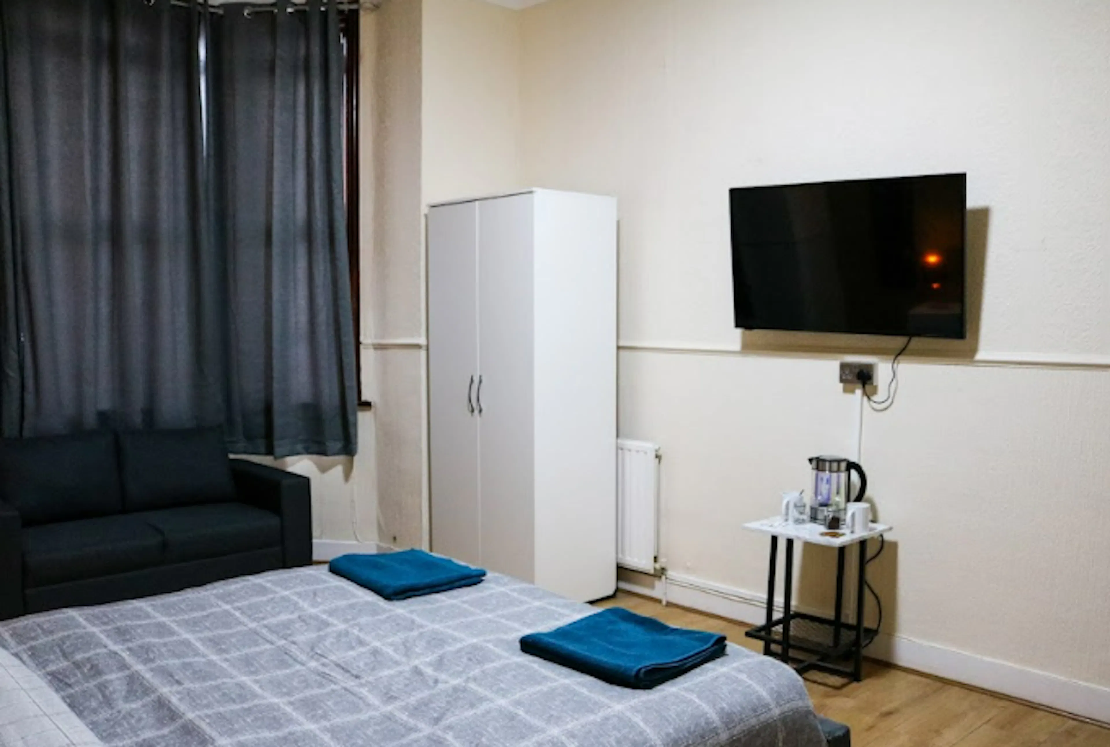 Big Double ROOM 1