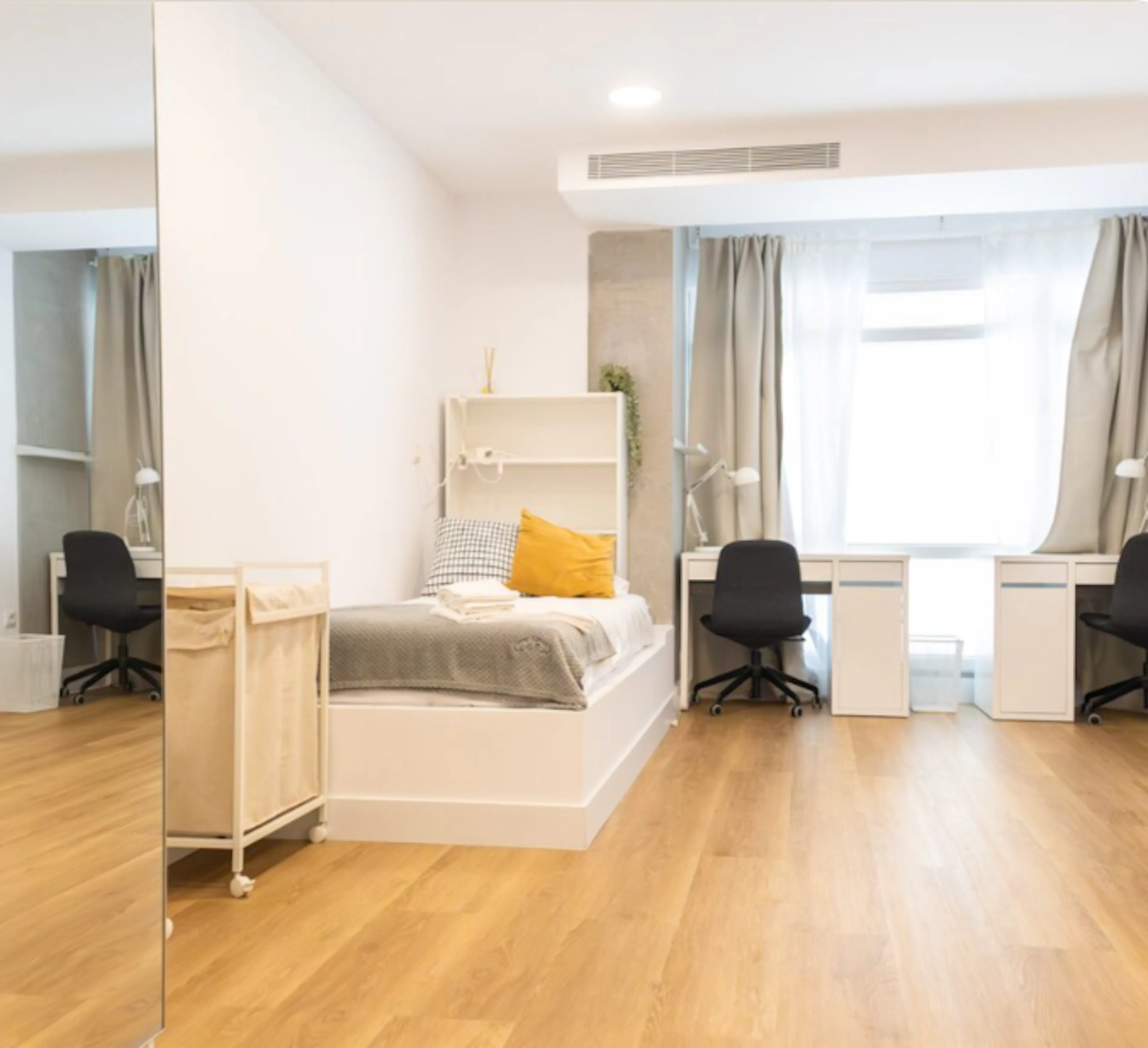 Double Plus Exterior ROOM 3