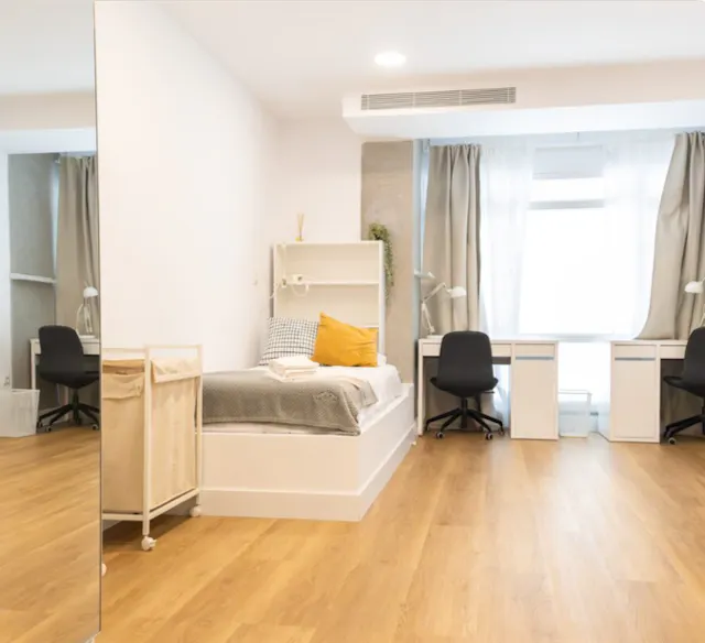 Double Plus Exterior room image 1