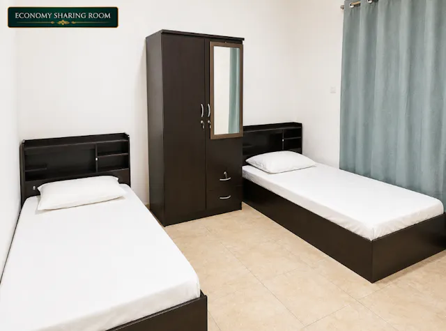 Economy Sharing room image 1