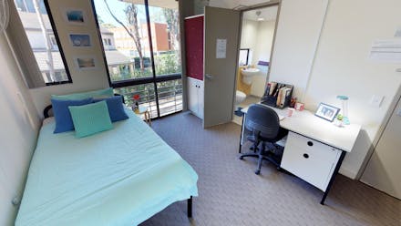 Dunmore Lang College - Shared Ensuite