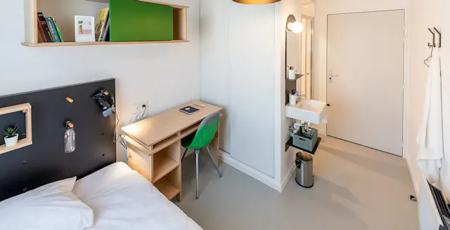 Shared Accommodation room image 7