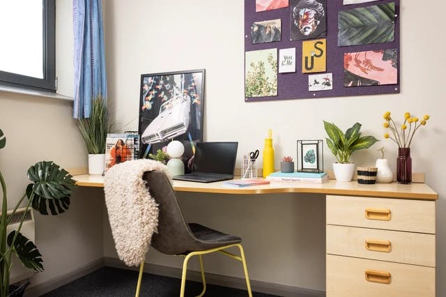 Ensuite Extra Large High Double