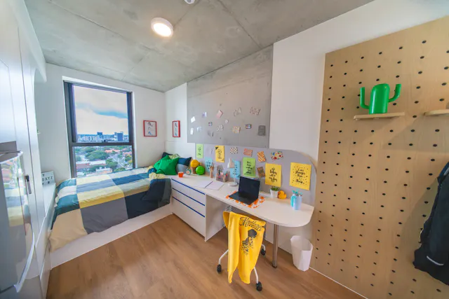Signature Studio Apartment - High Floor room image 1