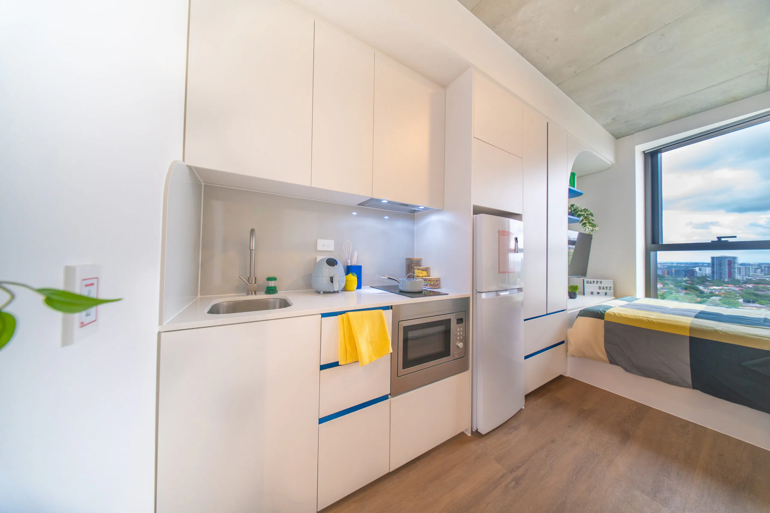 scape-lachlan-sydney-Signature Studio Apartment - Standard View