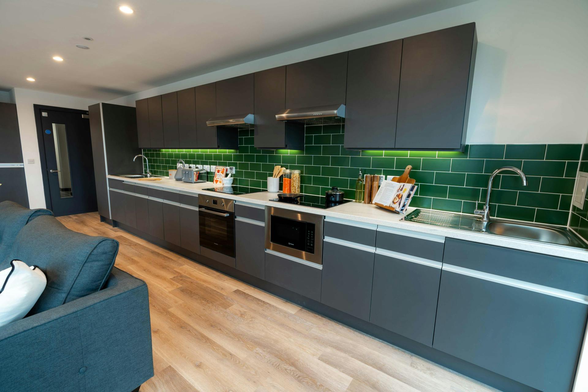 Silver En-Suite