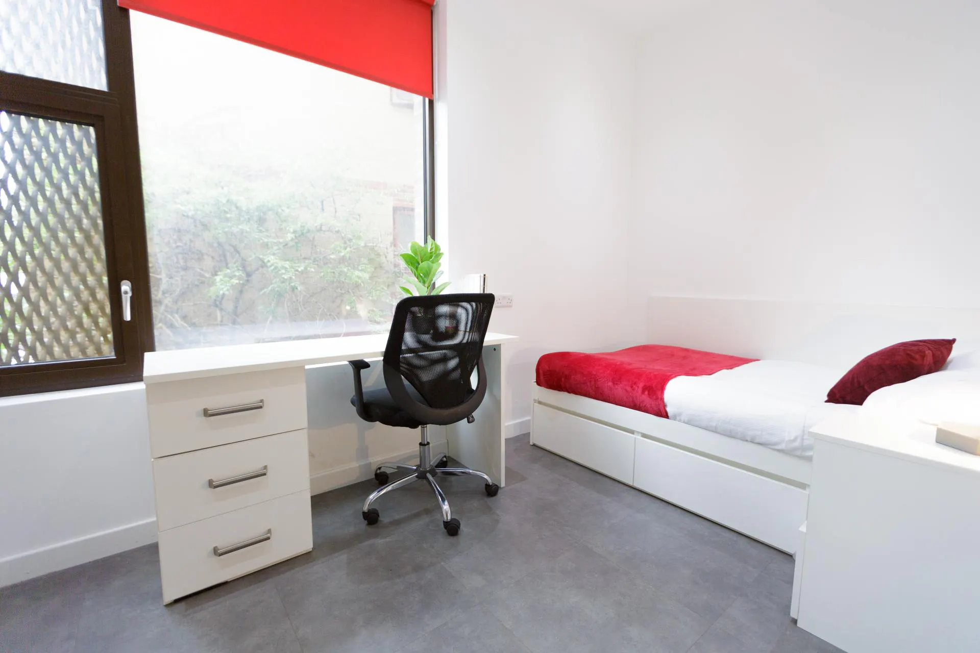 axo-new-cross-london-Silver En-Suite(Accessible)