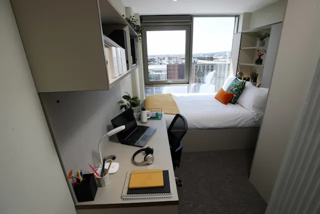 Silver En-Suite room image 1